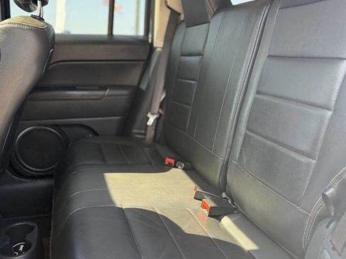 Used 2015 Jeep Patriot High Altitude AWD/4WD image 19