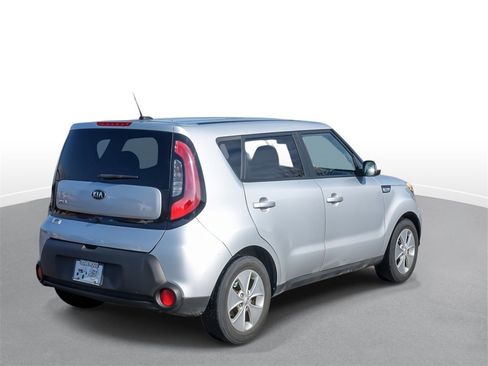 Used 2016 Kia Soul w/ Convenience Package image 8