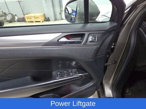 Used 2017 Lincoln MKC Reserve w/ Canadian Touring Package image 19