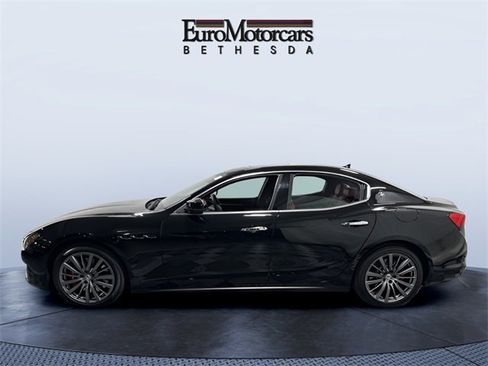 Used 2021 Maserati Ghibli S Q4 image 2
