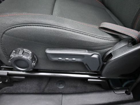 Used 2021 Jeep Wrangler Rubicon image 12