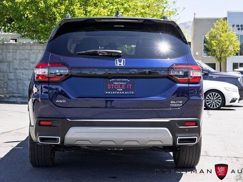 Used 2025 Honda Pilot Elite image 19