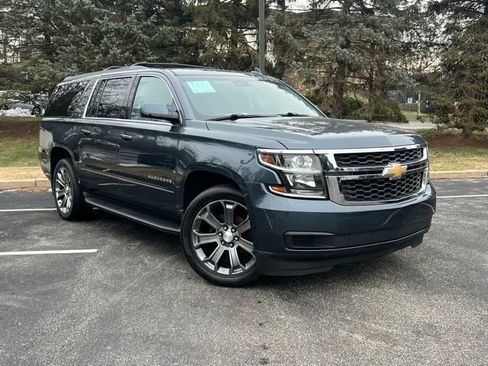 Used 2020 Chevrolet Suburban LT w/ Max Trailering Package image 7