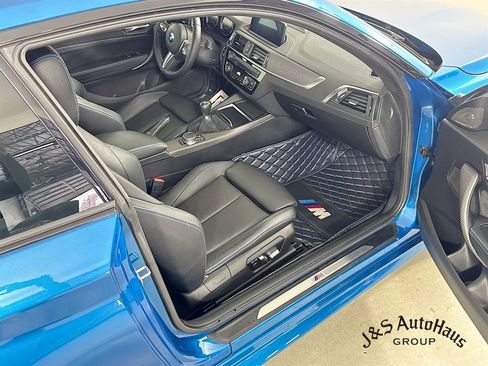 Used 2018 BMW M2 image 41