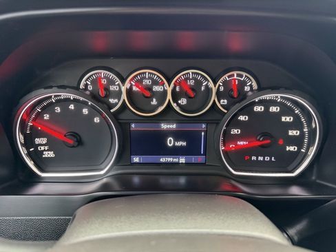 Used 2020 Chevrolet Silverado 1500 LT Trail Boss image 21