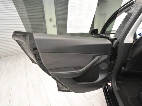 Used 2023 Tesla Model Y Long Range AWD/4WD image 16
