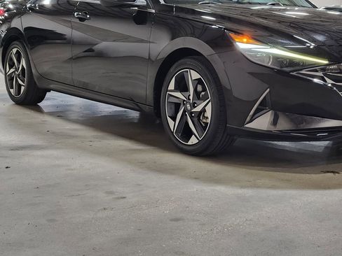 Used 2023 Hyundai Elantra Limited w/ Cargo Package image 16