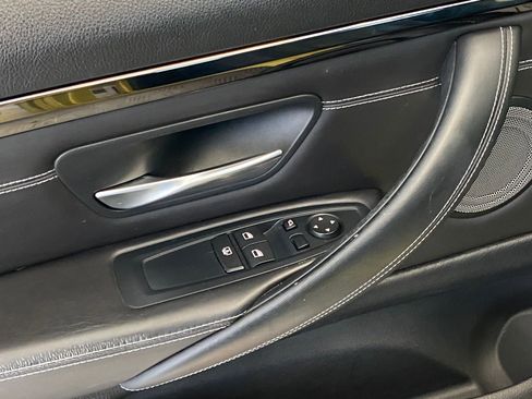 Used 2017 BMW M4 Coupe image 21