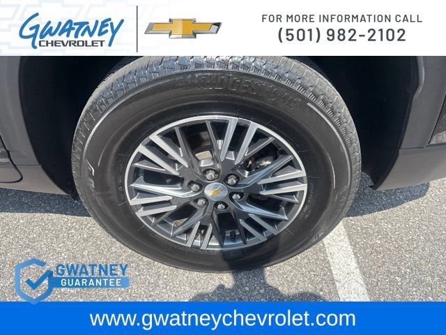 Used 2024 Chevrolet Traverse LT FWD image 10