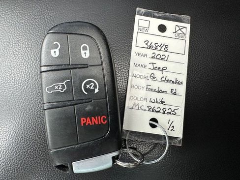 Certified 2021 Jeep Grand Cherokee Freedom Edition image 33