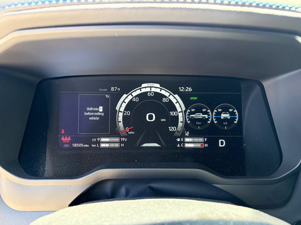 Used 2025 Toyota Tundra Platinum AWD/4WD image 32