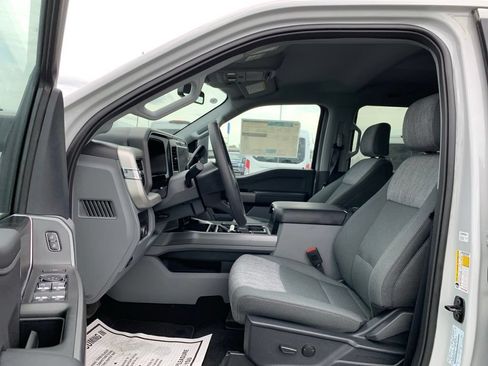 New 2026 Ford F250 XLT w/ XLT Premium Package AWD/4WD image 5