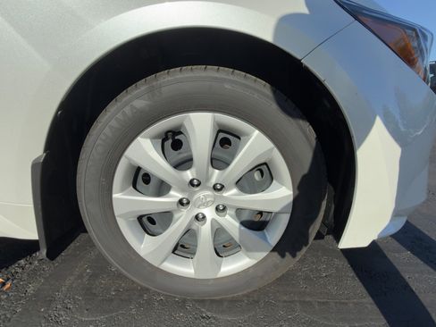 Used 2024 Toyota Corolla LE image 10