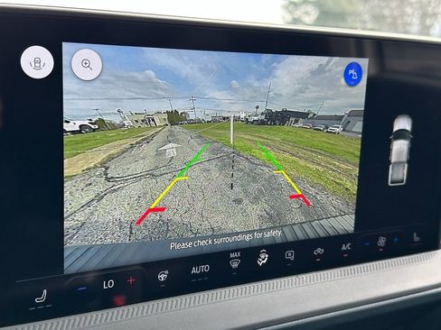 New 2025 Ford Maverick XLT w/ XLT Luxury Package image 14