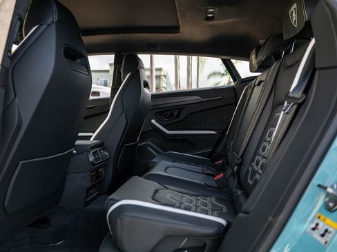 New 2026 Lamborghini Urus SE image 23