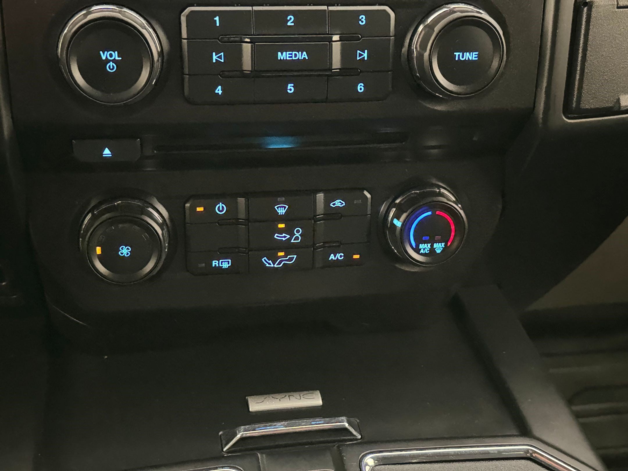 Used 2018 Ford F150 XL w/ Equipment Group 101A Mid AWD/4WD image 20
