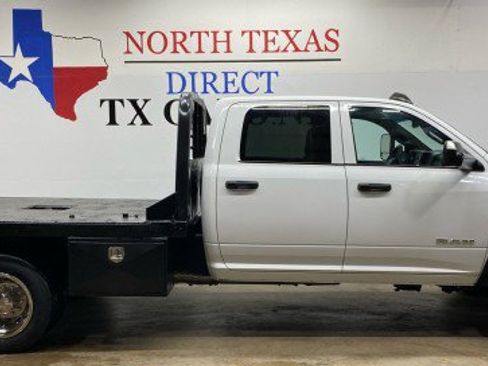 Used 2021 RAM 5500 Tradesman w/ Chrome Appearance Group image 4