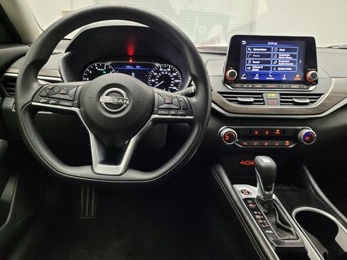 Used 2023 Nissan Altima 2.5 SV image 22