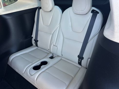 Used 2018 Tesla Model X 75D AWD/4WD image 14