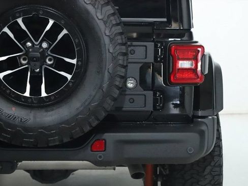 Used 2026 Jeep Wrangler Unlimited Rubicon AWD/4WD image 51
