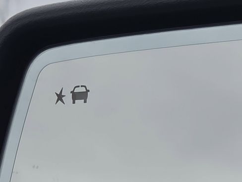 Used 2025 GMC Sierra 1500 Denali Ultimate image 16