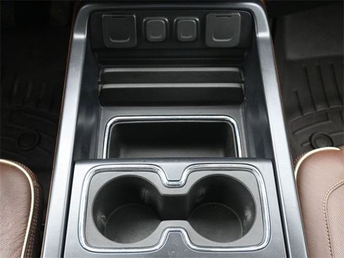 Used 2019 Chevrolet Silverado 2500 High Country w/ Duramax Plus Package image 23