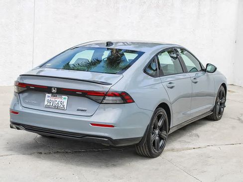Used 2025 Honda Accord Sport image 8