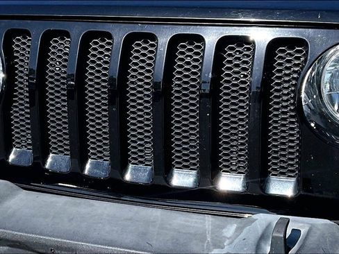 Used 2019 Jeep Wrangler Unlimited Sport S AWD/4WD image 39