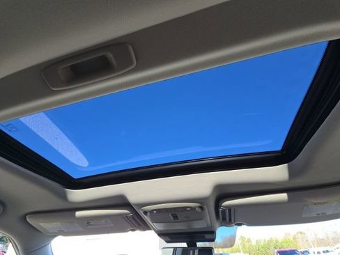 Used 2023 Nissan Armada Platinum w/ Captain's Chairs Package image 44