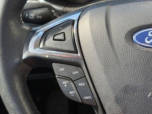 Used 2020 Ford Edge Titanium AWD/4WD image 20