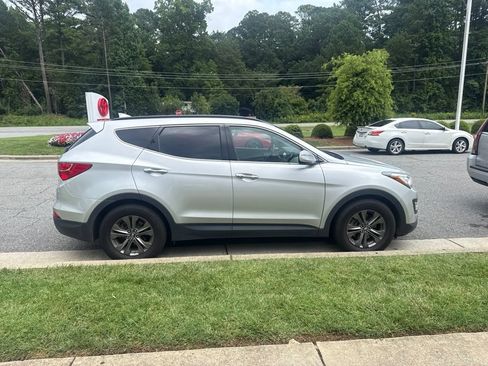 Used 2013 Hyundai Santa Fe Sport FWD image 3