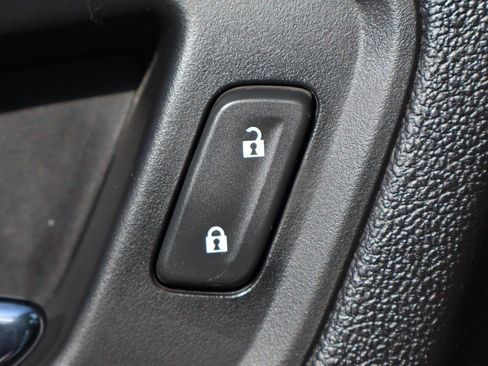 Used 2018 GMC Canyon All Terrain w/ All Terrain X Package image 18