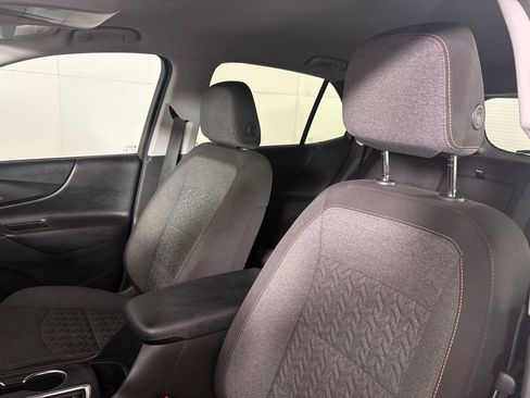 Used 2024 Chevrolet Equinox LT FWD image 18