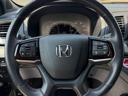 Certified 2025 Honda Odyssey Sport-L image 21