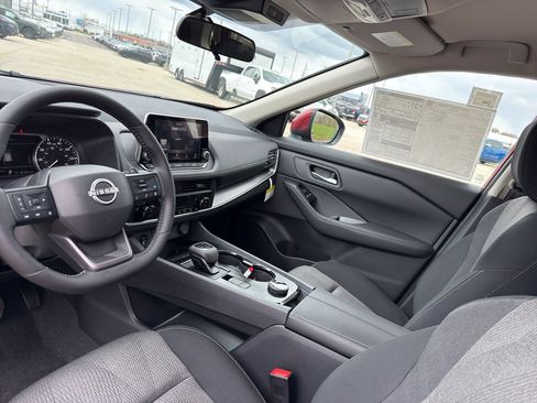 New 2026 Nissan Rogue SV w/ Cold Weather Package AWD/4WD image 25