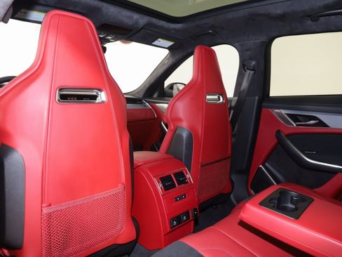 Used 2024 Jaguar F-PACE SVR image 95
