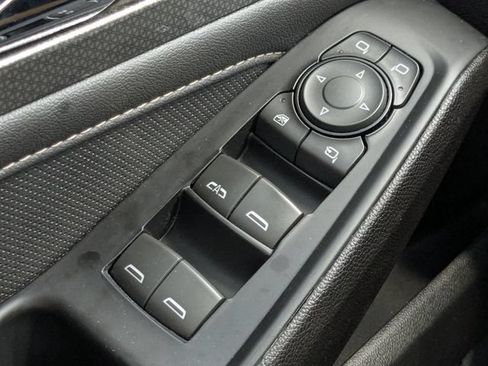 Used 2023 Chevrolet Traverse Premier w/ Redline Edition FWD image 38
