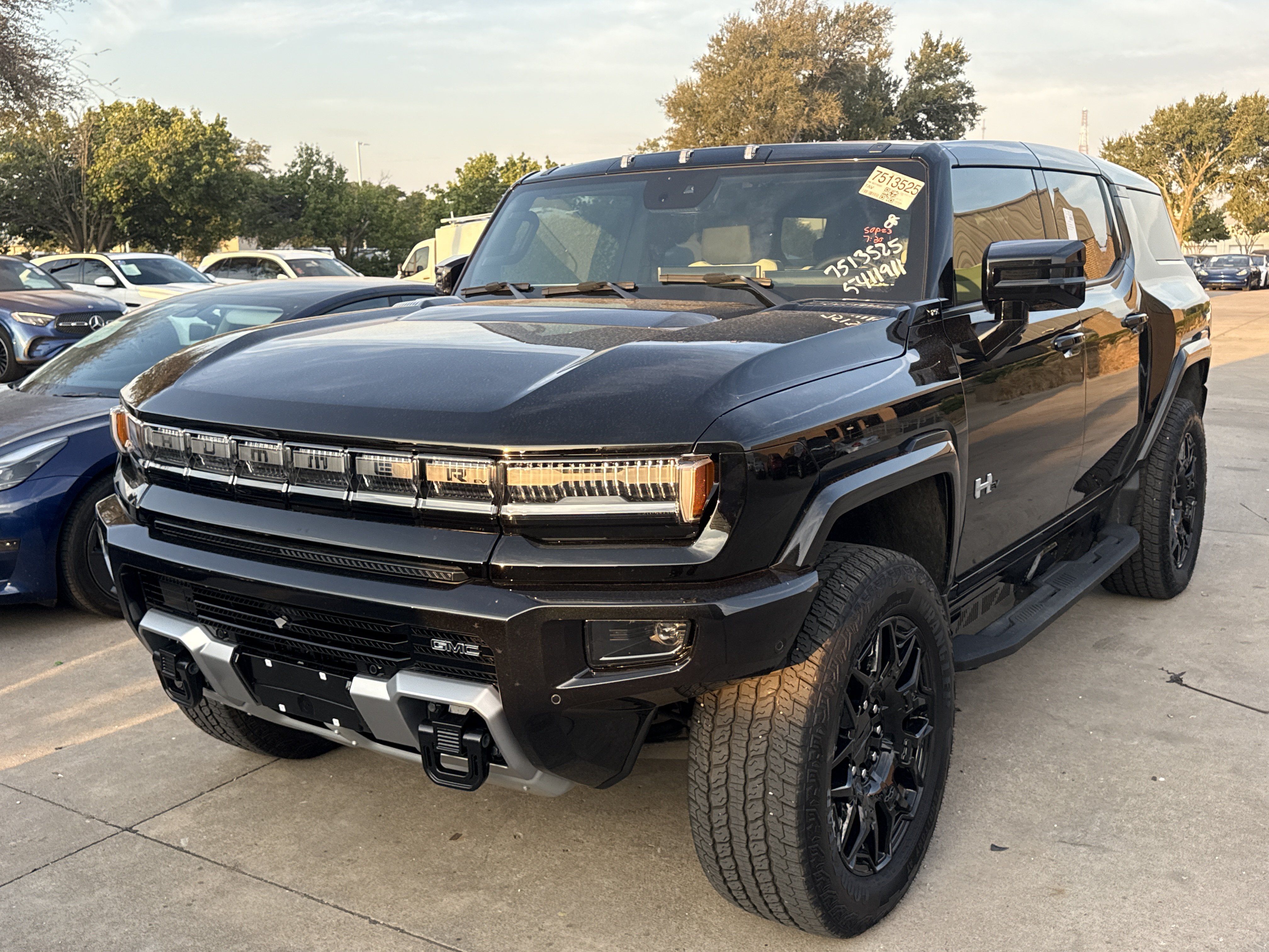 Used 2025 GMC Hummer EV 2X AWD/4WD image 1