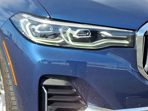 Used 2021 BMW X7 xDrive40i w/ Luxury Seating Package image 9