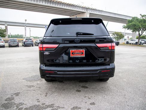 Certified 2024 Toyota Sequoia Platinum AWD/4WD image 8