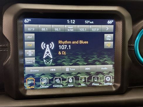 Used 2023 Jeep Wrangler Sahara w/ Cold Weather Group image 21