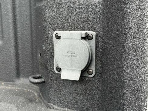 Used 2024 Chevrolet Silverado 1500 Custom Trail Boss w/ LPO, Dark Essentials Package image 11