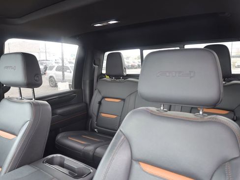 Used 2024 GMC Sierra 3500 AT4 w/ Technology Package AWD/4WD image 17