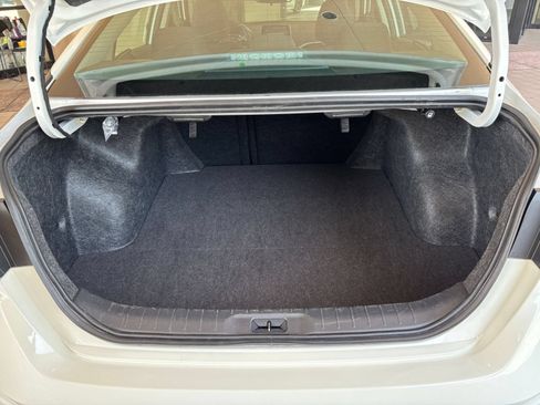 Used 2025 Nissan Altima 2.5 SV FWD image 31