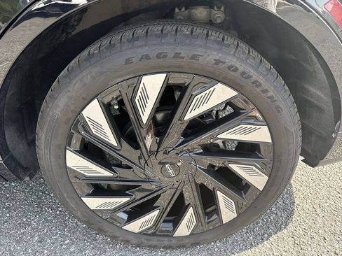 Used 2024 Lincoln Nautilus Reserve w/ Jet Appearance Package (87T) image 18