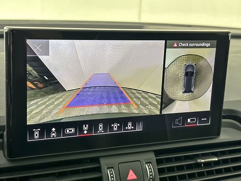 Used 2023 Audi Q5 e Premium Plus w/ Premium Plus Package image 18