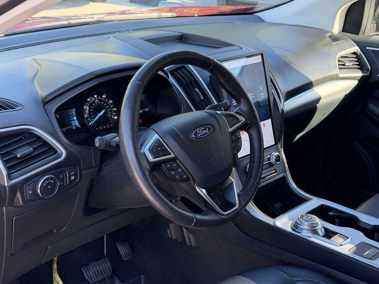 Used 2022 Ford Edge SEL w/ Sport Appearance Package AWD/4WD image 12