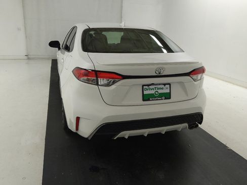 Used 2021 Toyota Corolla SE w/ SE Premium Package FWD image 6