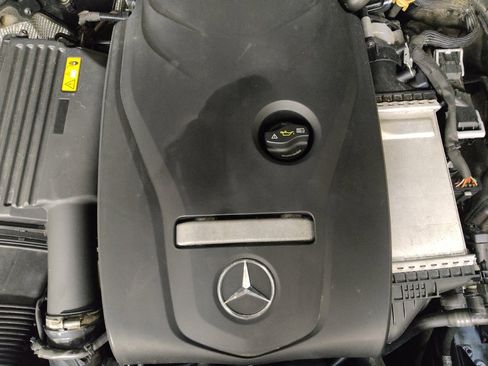 Used 2018 Mercedes-Benz C 300 Sedan w/ Premium Package image 30