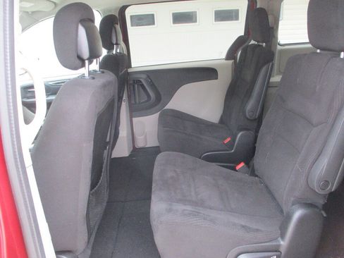 Used 2015 Dodge Grand Caravan SXT w/ Security Group FWD image 23